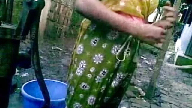 হাতের কাজ, www বাংলা xxx video বাঁড়ার রস খাবার