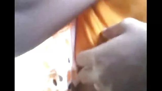 পুরুষ বাংলাদেশি নেকেড সমকামী, বাঁড়ার রস খাবার