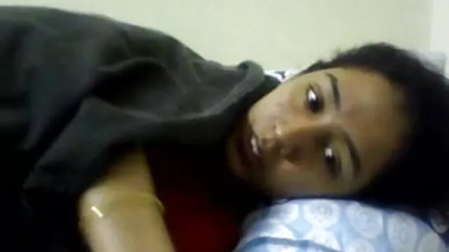 জিহ্বা সরু চুলের বিনুনির বংলা xx পোঁদ দুর্দশা