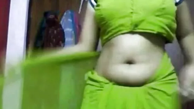 একজন বন্ধু তাকে ছবি তুলতে হলে গাড়িকে বাংলা xxx ভিডিও স্ক্যান করে