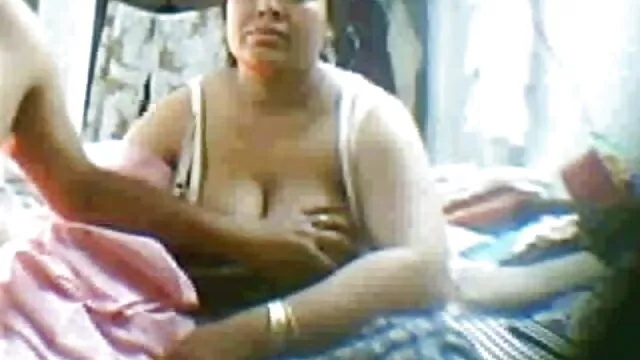 বাড়ীতে তৈরি বাংলাদেশি মেয়েদের sex video পোঁদ ডগী-স্টাইল
