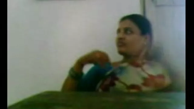 ব্লজব কালো মেয়ের বাঁড়ার গ্রামের মেয়েদের xxx রস খাবার