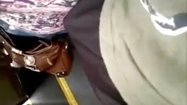 ডগী-স্টাইল চাঁচা বাদামি বালা xxxxx মেয়ের