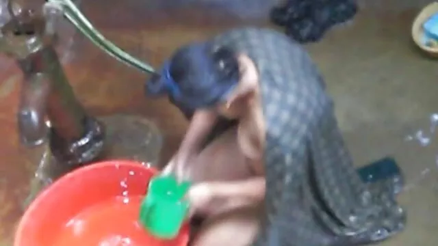 বাঁড়ার রস বাংলাx videos খাবার বড় সুন্দরী মহিলা