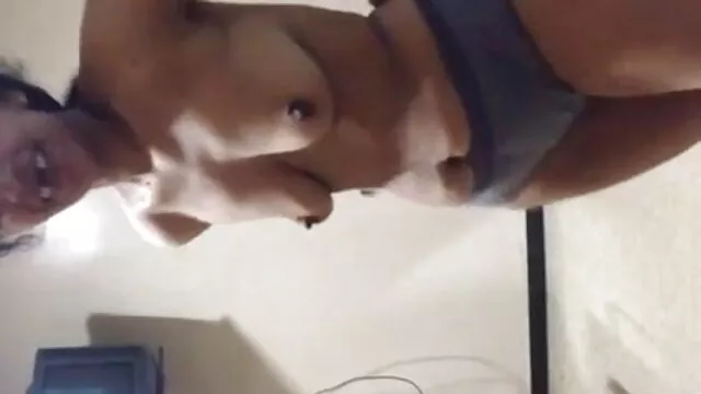 আরো ছবি ও ভিডিও বাংলা সেক্স xxx দেখুন