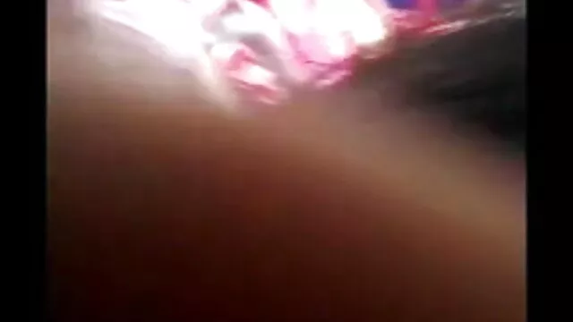 রান্নাঘর টেবিলের উপর নগ্ন বালিকা xxx বাংলা xxx